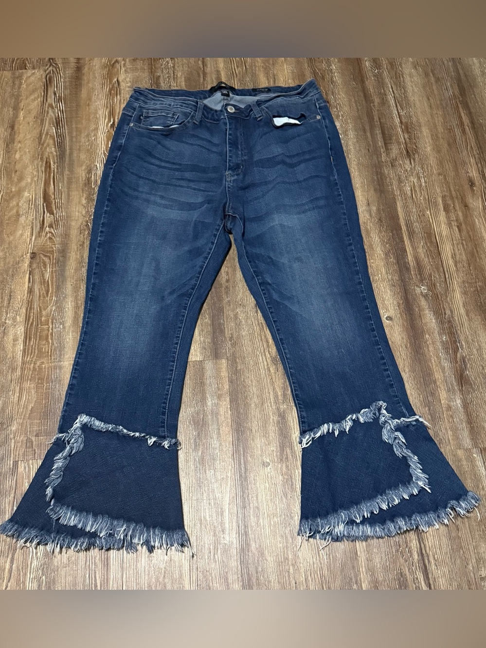 Judy Blue Cropped Flare Fit Jeans Women's 1XL Frayed Hem High Rise Dark Wash